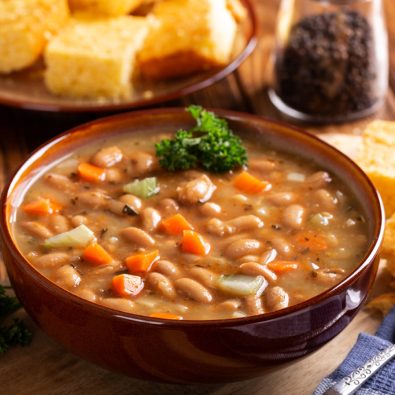 Dodajte u pasulj ovaj tajni sastojak i sprečite nadimanje i gasove