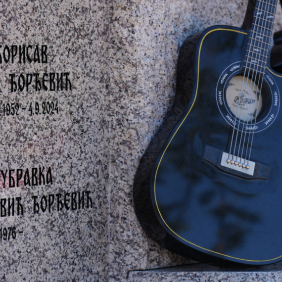 "Rođen sam na dan mrtvih", dan rođenja legende rok muzike: Prijatelj Milan posetio grob Bore Đorđevića