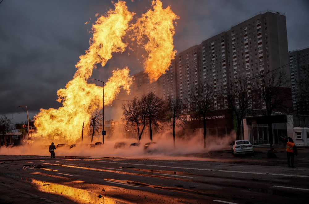 Borbe su žestoke; Ukrajinci uništavaju; 100.000 vojnika na nogama FOTO/VIDEO