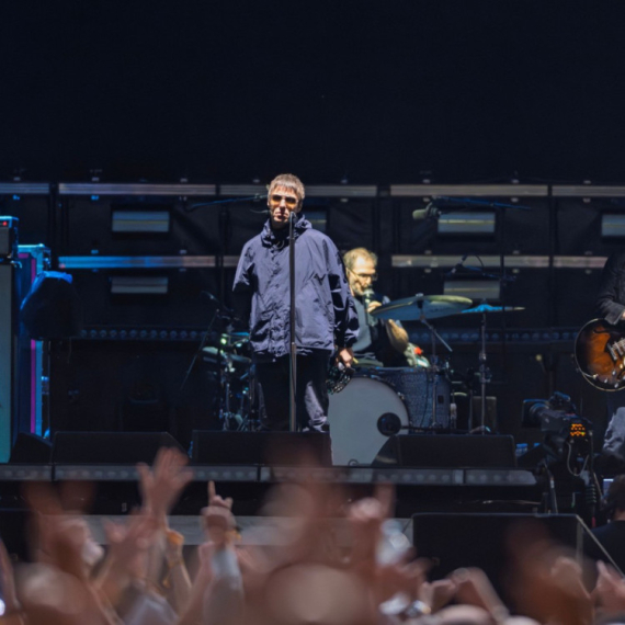 Incident na koncertu Oejzisa, Lijam Galager poludeo: "Kretenčino poremećena" VIDEO