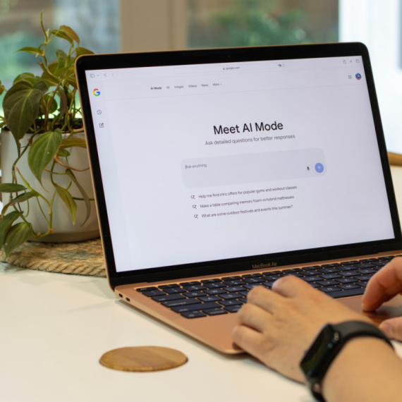 Google: AI pretraga dobija reklame, ali biće drugačije