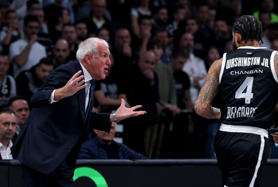 Posrnuli Partizan i deprimirani Obradović traže lek u Pireju