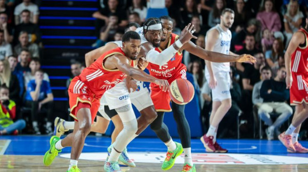 Zvezda ispustila +11, Batler tragičar u prvom porazu Obradovića: Spartak furioznom završnicom do 4:0