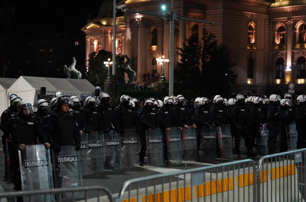 Lončar: Incident ispred Skupštine plan B blokadera jer plan A sa Bačulovim nije uspeo