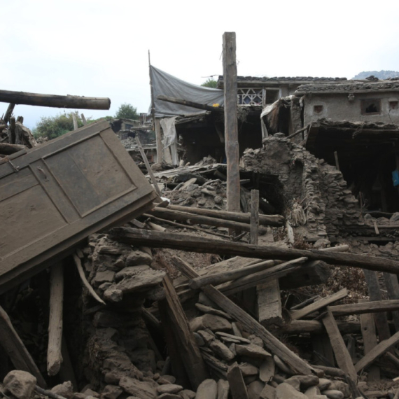 Razoran zemljotres: Najmanje 20 mrtvih, stotine povređenih; Dramatični snimci FOTO/VIDEO