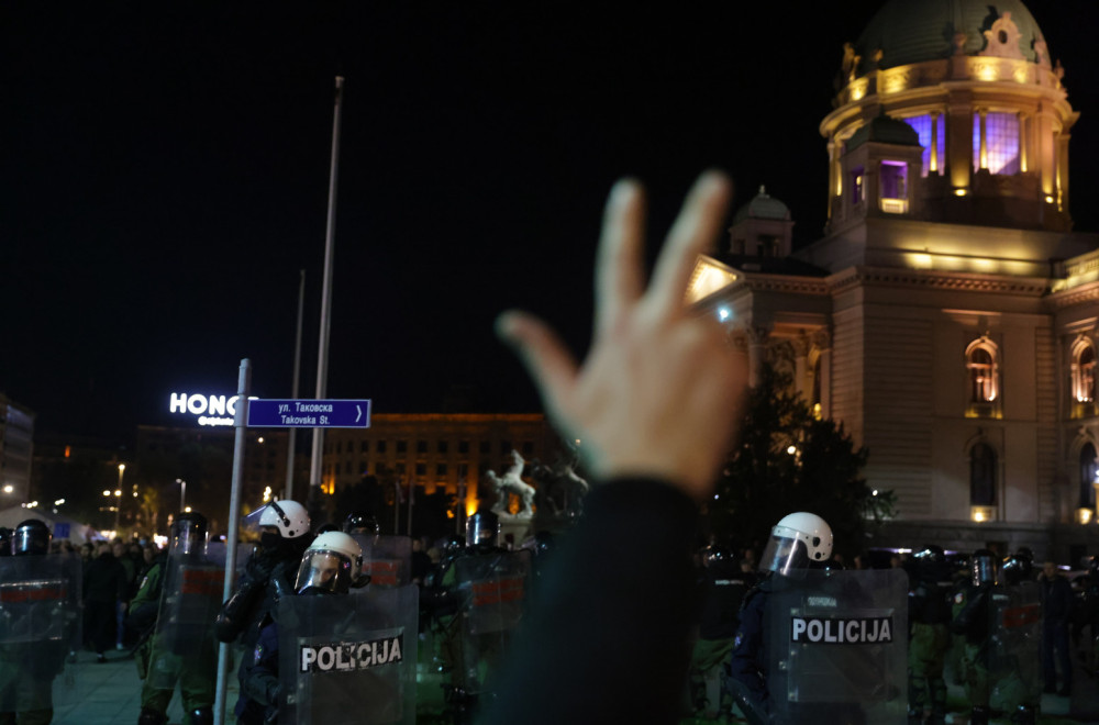 Nažalost istorija nas ništa nije naučila