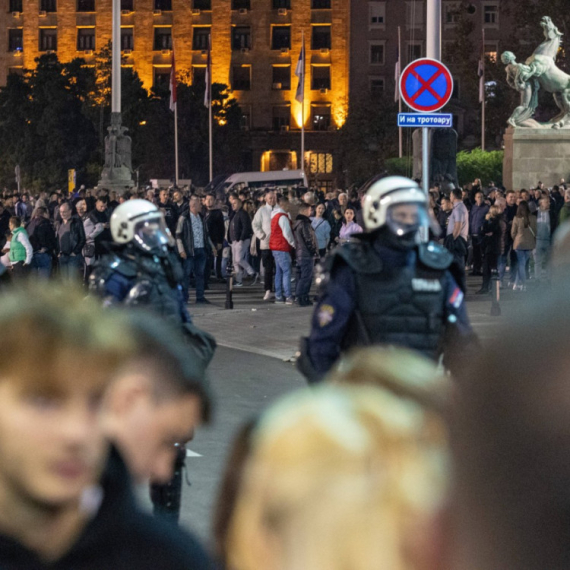 Blokaderi vrše veliki pritisak na Vučića: "Moraš oteti sve što je rusko i proterati sve Ruse iz Srbije" FOTO