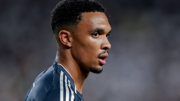 Arnold: "Bez obzira na sve, uvek ću voleti Liverpul"