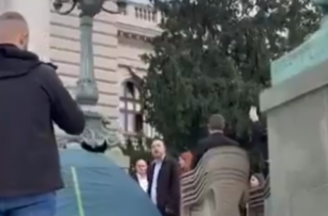 Iz Zeleno-levog fronta napali Mrdića: On štrajkuje glađu tražeći pravdu za žrtve, oni ga vređaju VIDEO