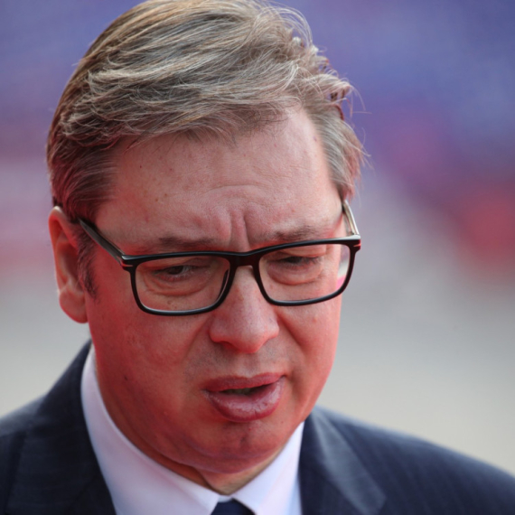 Vučić: Upoznao sam Makrona sa situacijom u vezi NIS-a, sutra razgovor sa Amerikancima