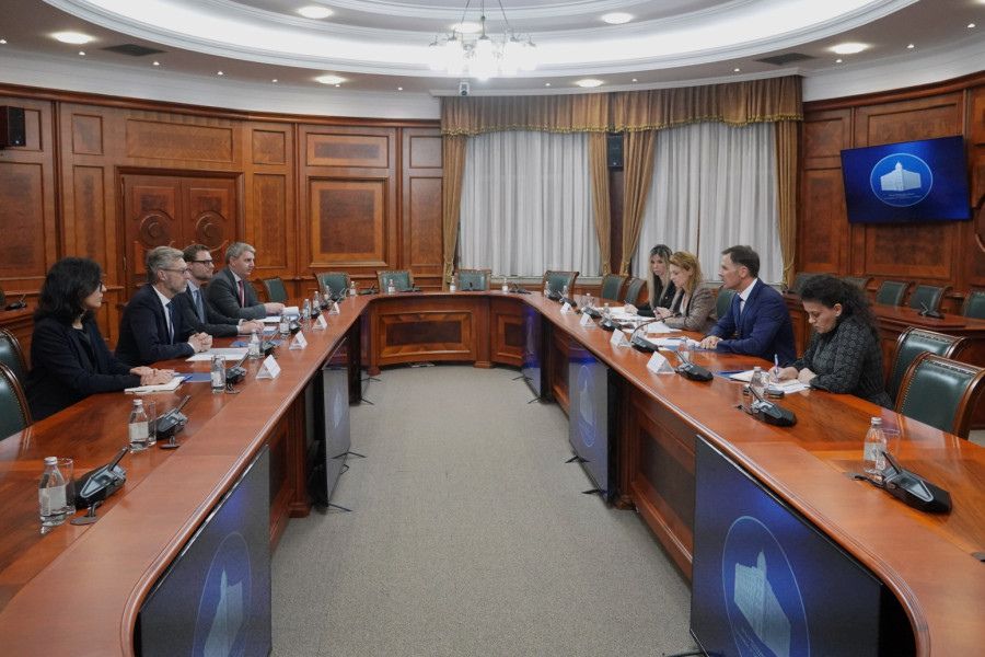 Mali: Nastavljamo ulaganja u četiri velika klinička centra u Srbiji FOTO