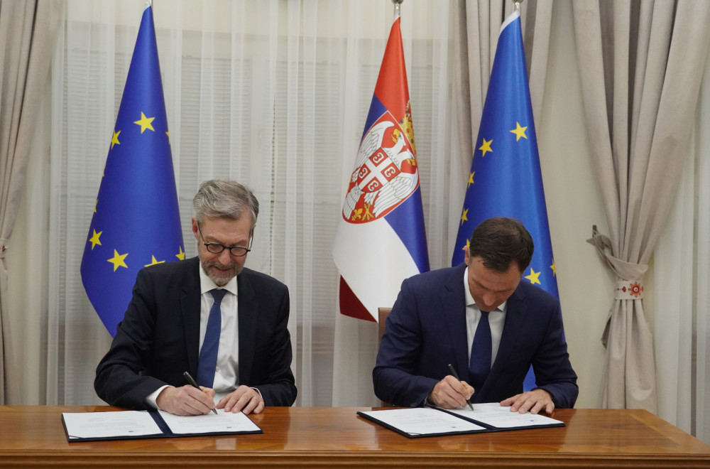 Mali: Nastavljamo ulaganja u četiri velika klinička centra u Srbiji FOTO