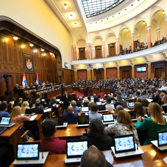 Poslanici danas o Jedinstvenom biračkom spisku i leks specijalisu za Generalštab