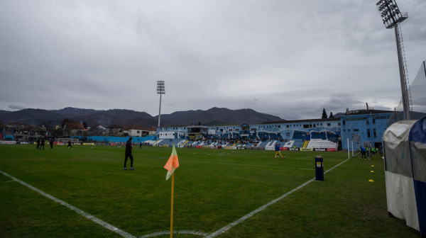 Strašna scena u Prvoj ligi Srbije – golman nepomično ležao, hitna reagovala VIDEO