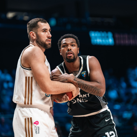 Grci javljaju – određen nov termin duela Partizana i Dubaija