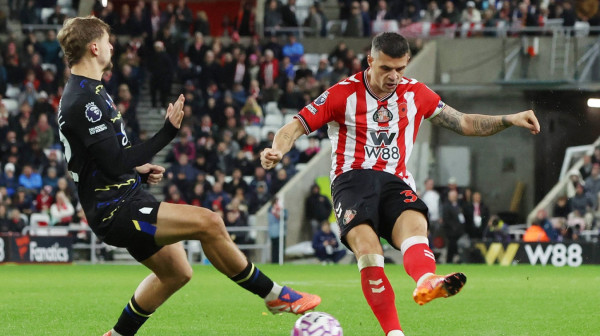 Sanderlend "prokockao" šansu za drugo mesto