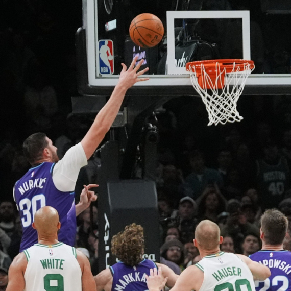 Dva heroja poslednje sekunde u NBA – Adetokumbo i Nurkić VIDEO