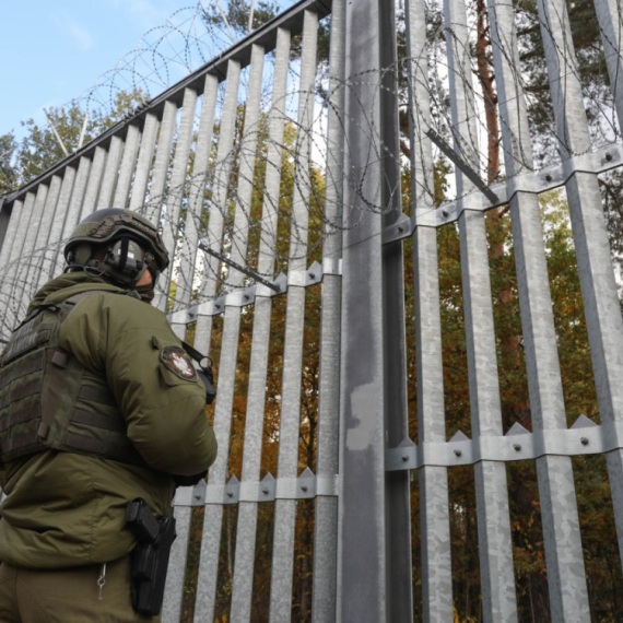 Granice pod alarmom; Kijev pod udarom, Poljska u pripravnosti