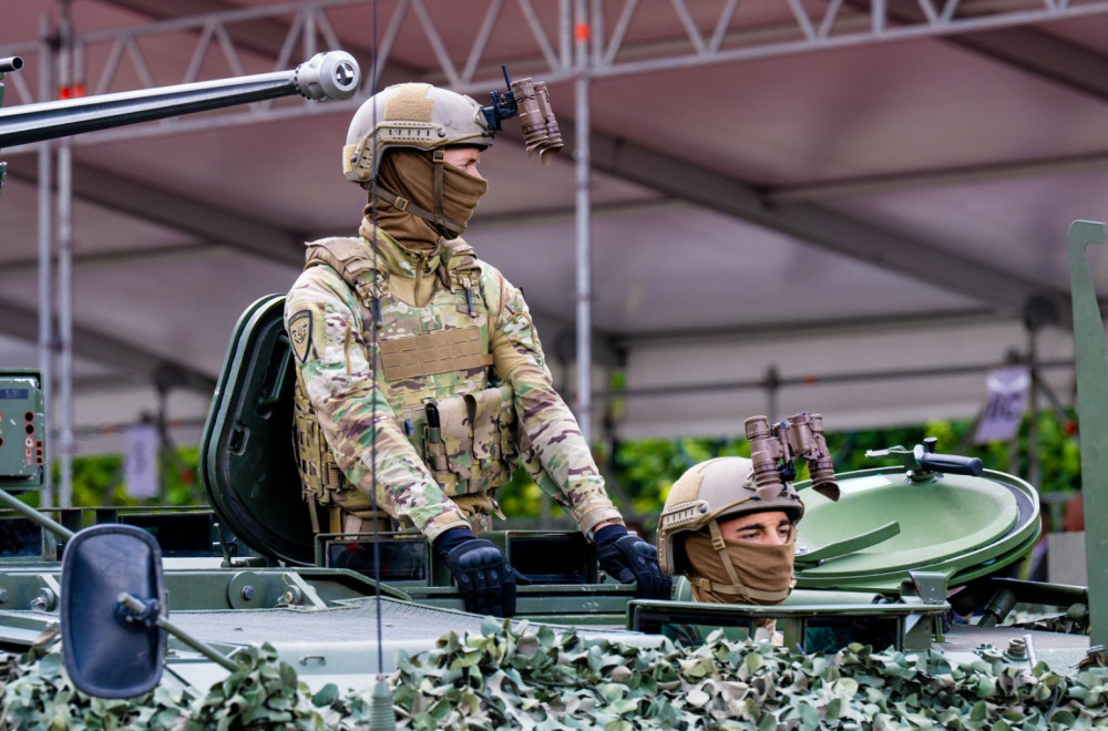 Vojsci izdato naređenje: Oborite ih