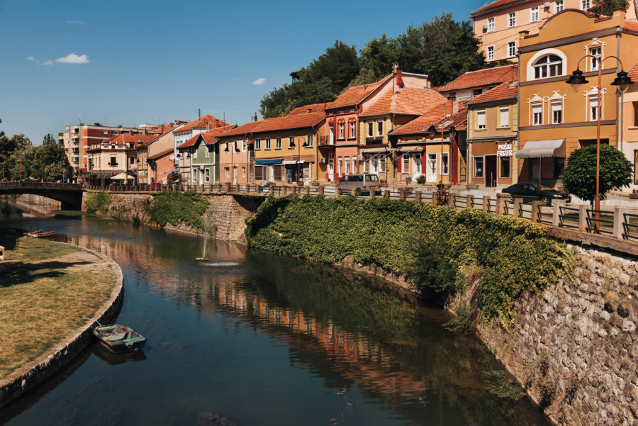 Bugari oduševljeni istočnom Srbijom: Netaknuta priroda i bogato kulturno nasleđe privlače turiste FOTO