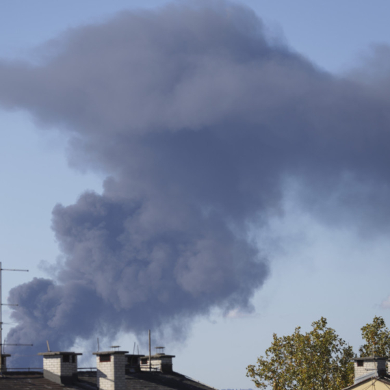 "Vatra se širila neverovatnom brzinom"; Gradonačelnik otkrio: Požar još nije ugašen, ali je pod kontrolom FOTO