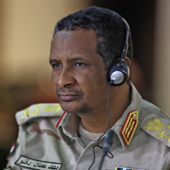 Ko je čovek koji je srušio Sudan: Trgovac kamilama, gospodar života i smrti; Carstvo izgradio na krvi