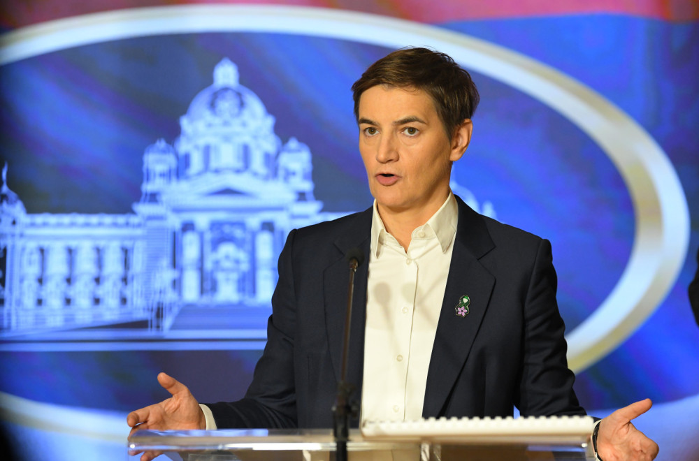Brnabić: Vučić nije doveo svoje pristalice ni na dva metra ni na dva kilometra od onih koji se s njim ne slažu