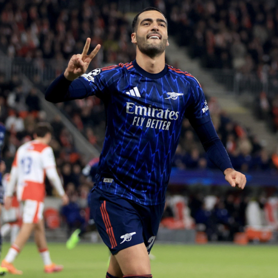 Merino obukao odelo Đekereša – Napoli promašio pobedu, pa ga Vanja spasio poraza