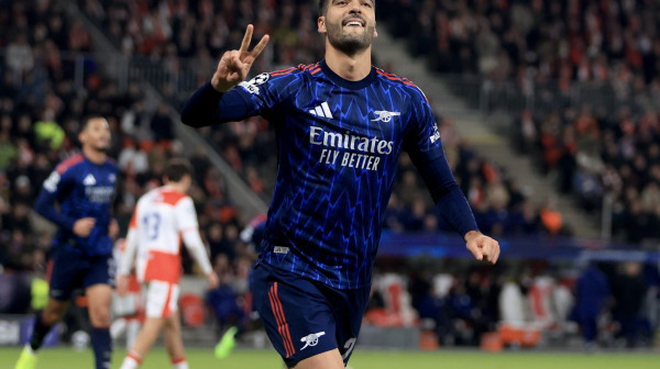 Merino obukao odelo Đekereša – Napoli promašio pobedu, pa ga Vanja spasio poraza