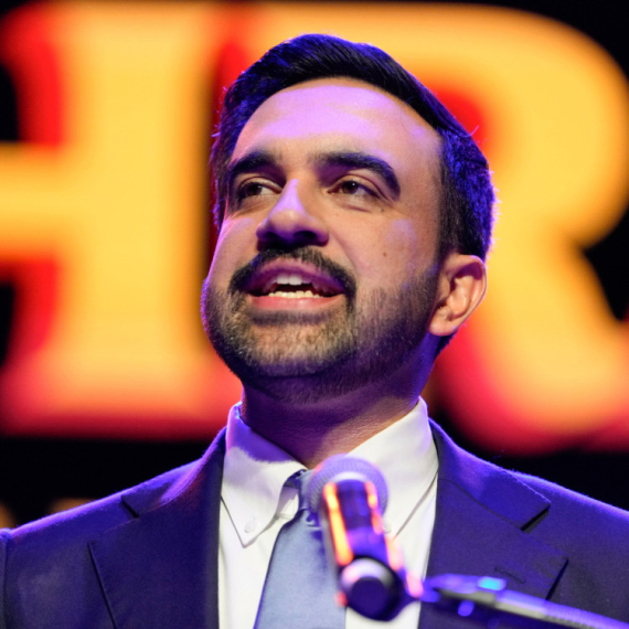 Komunistički ludak je "razvalio" Trampa