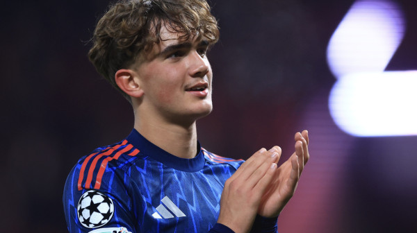 "Ako mu gledamo pasoš – verovatno nikada ne bi igrao"