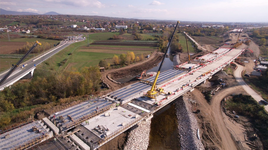 Građani kažu da vredi čekati: Zatvorena deonica auto-puta Miloš Veliki FOTO