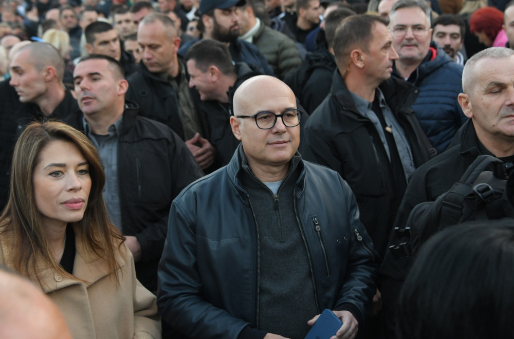 Vučević zamolio Mrdića i Hrku da prekinu strajk glađu; "Potrebno nam je zajedništvo i jaka Srbija"