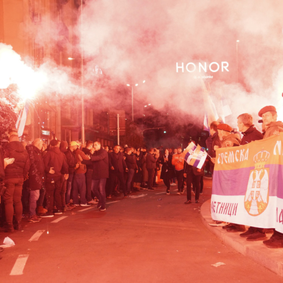 MUP saopštio: Skoro 50.000 ljudi dočekalo Srbe sa Kosova i Metohije