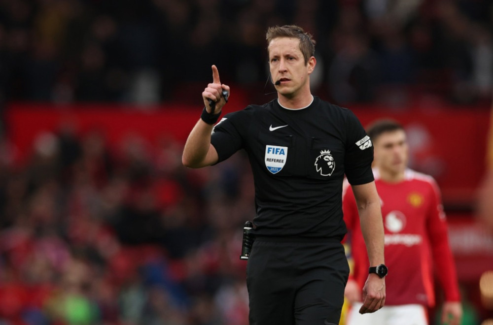 Zvezda saterana uza zid