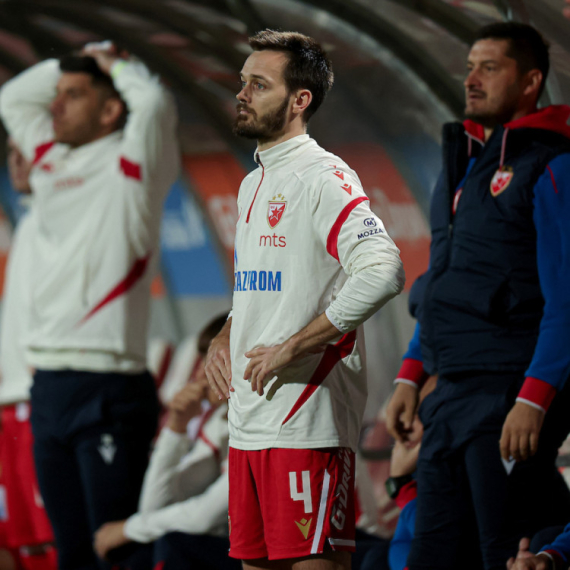 Zvezda saterana uza zid