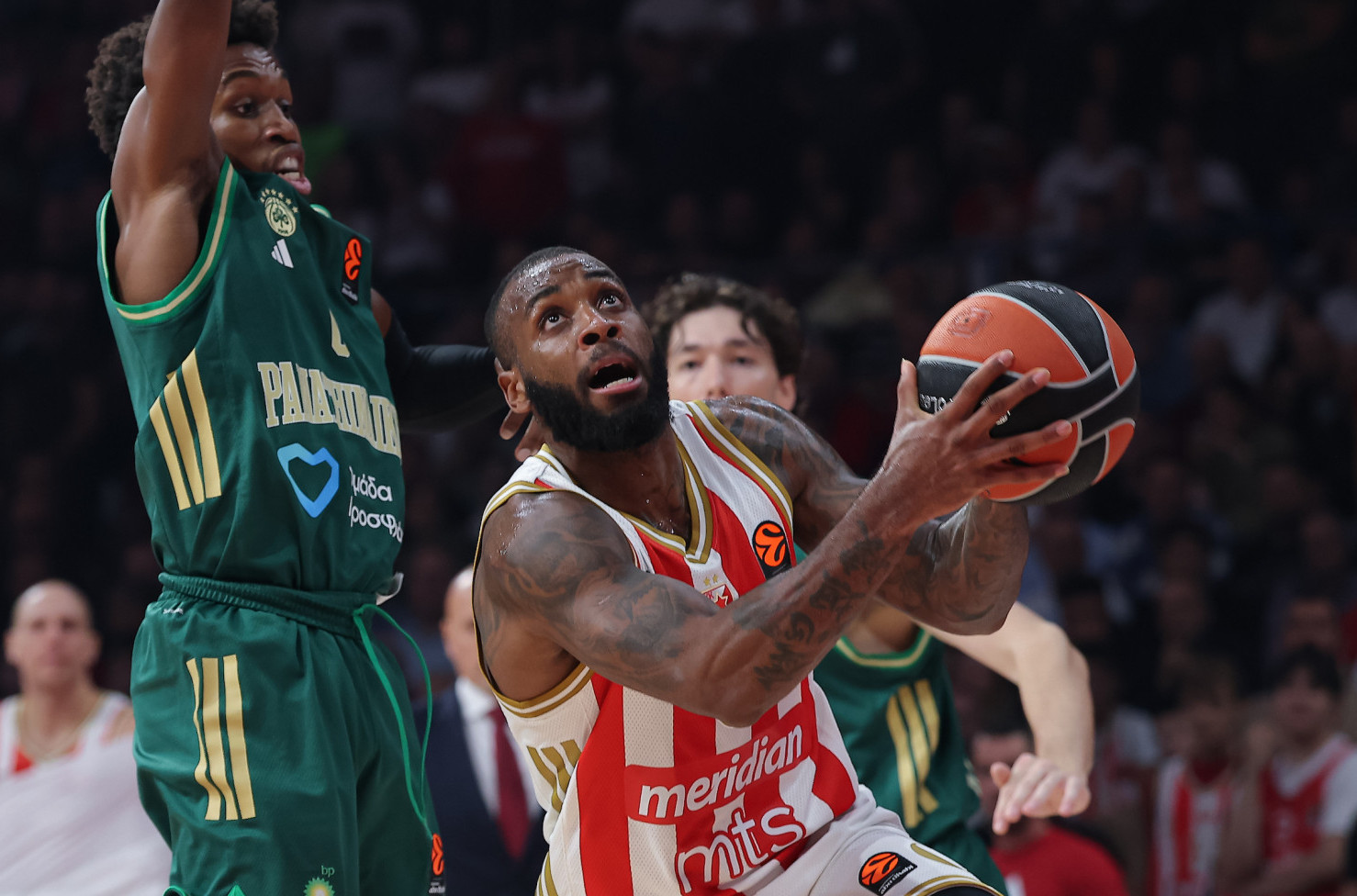 Zvezdino veče sezone – sedma u nizu! Ataman deklasiran, pa provocirao