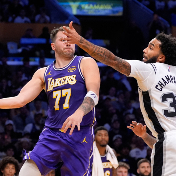 Avdija prvi srušio šampiona! Dončić "jači" od Vembanjame VIDEO