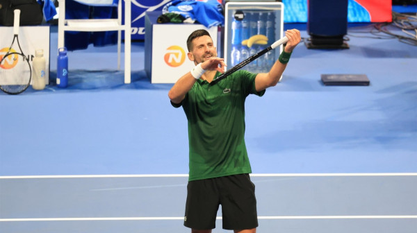 Kecmanović, pa Đoković – borba za polufinale Atine