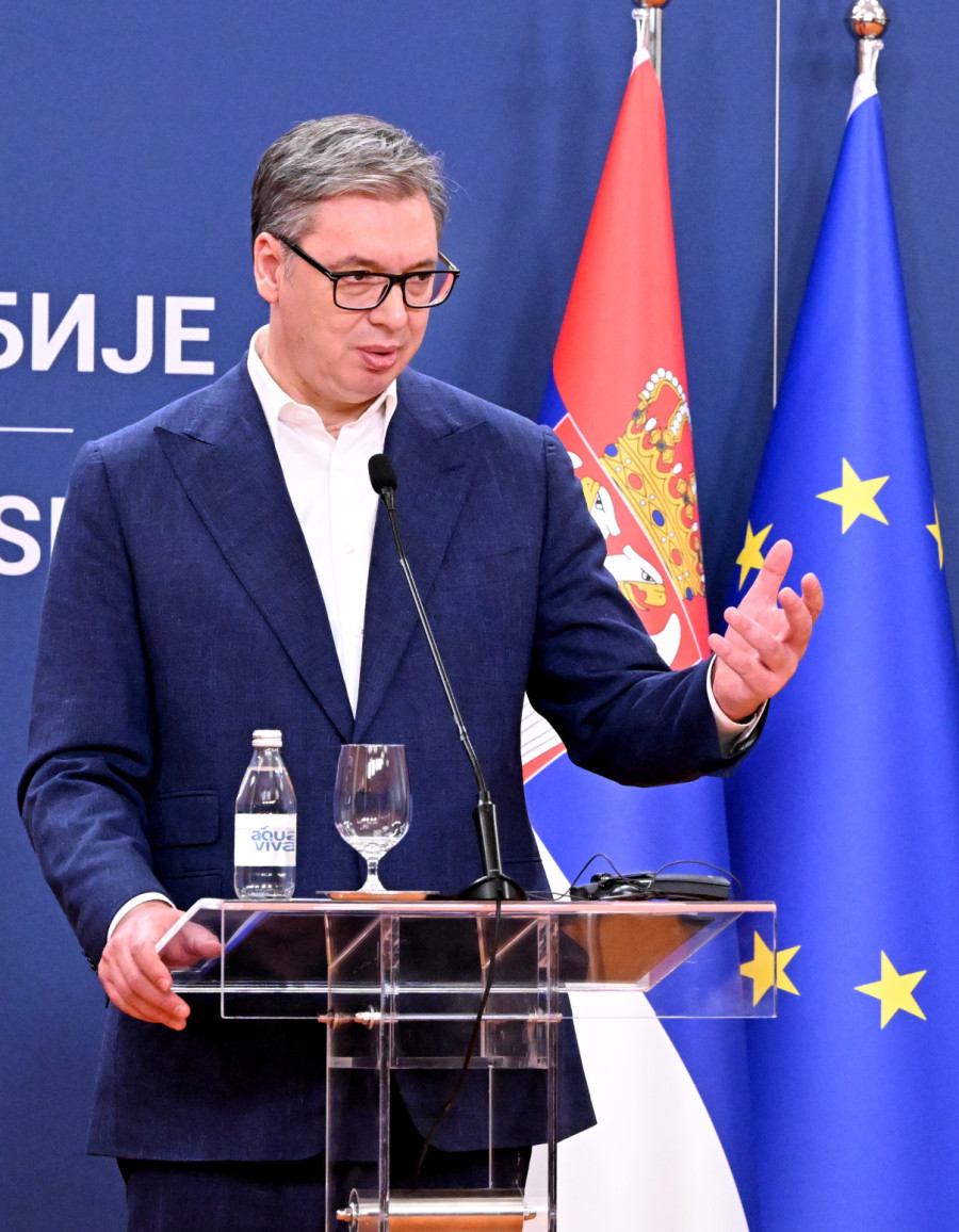 Uručen godišnji Izveštaj EK; Vučić: Mi KiM smatramo našom teritorijom; Za nas je evropski put strateški izbor