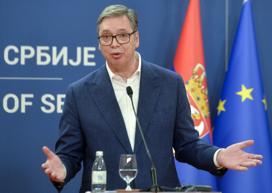 Uručen godišnji Izveštaj EK; Vučić: Mi KiM smatramo našom teritorijom; Za nas je evropski put strateški izbor