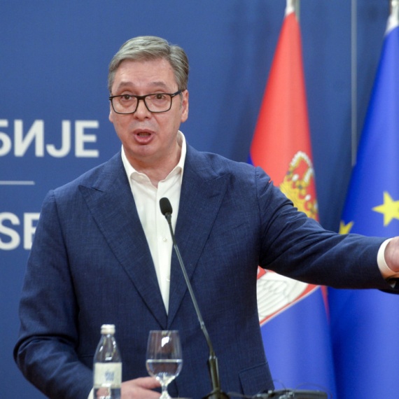 Vučić o NIS-u: "Nećemo skupljati gorivo u kanticama"; "Ruska strana vodi razgovore" VIDEO