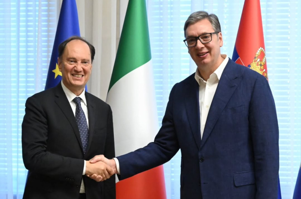 Vučić sa Čirijanijem: "Vrlo dobar razgovor. Zahvalio sam na podršci"; "Italija je važan ekonomski partner"