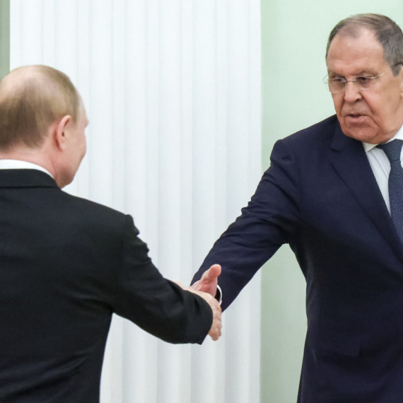 "Puklo između Putina i Lavrova"