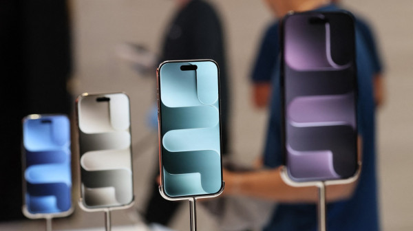 Procurilo: Apple planira tanji iPhone 18 Air