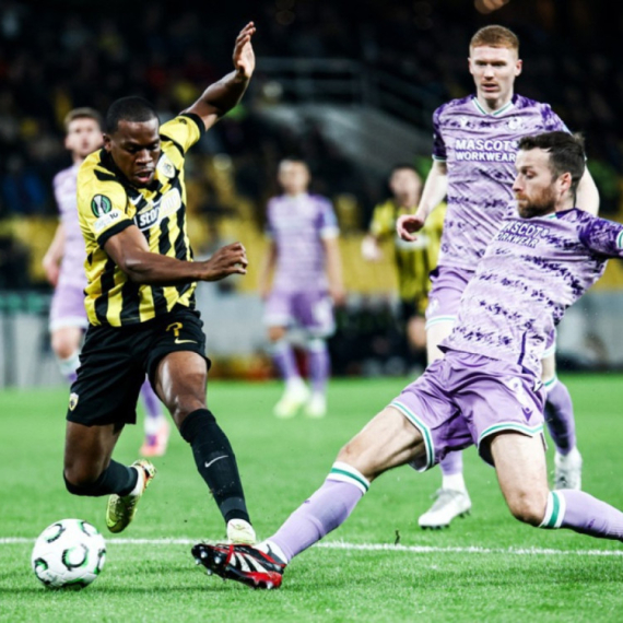 Jović spasio Nikolićev AEK u 90. minutu!