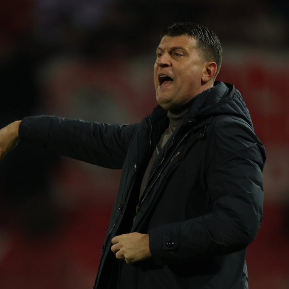 Milojević: "Hoćete da sad dam ostavku?! Evo, dajem je – vređana mi je porodica!"