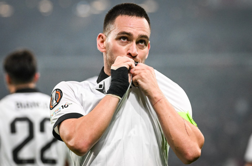 Poker PAOK protiv Jang Bojsa uz malu pomoć Živkovića – Roma bolja od loših "policajaca" – Lazetić bez bodova u Engleskoj