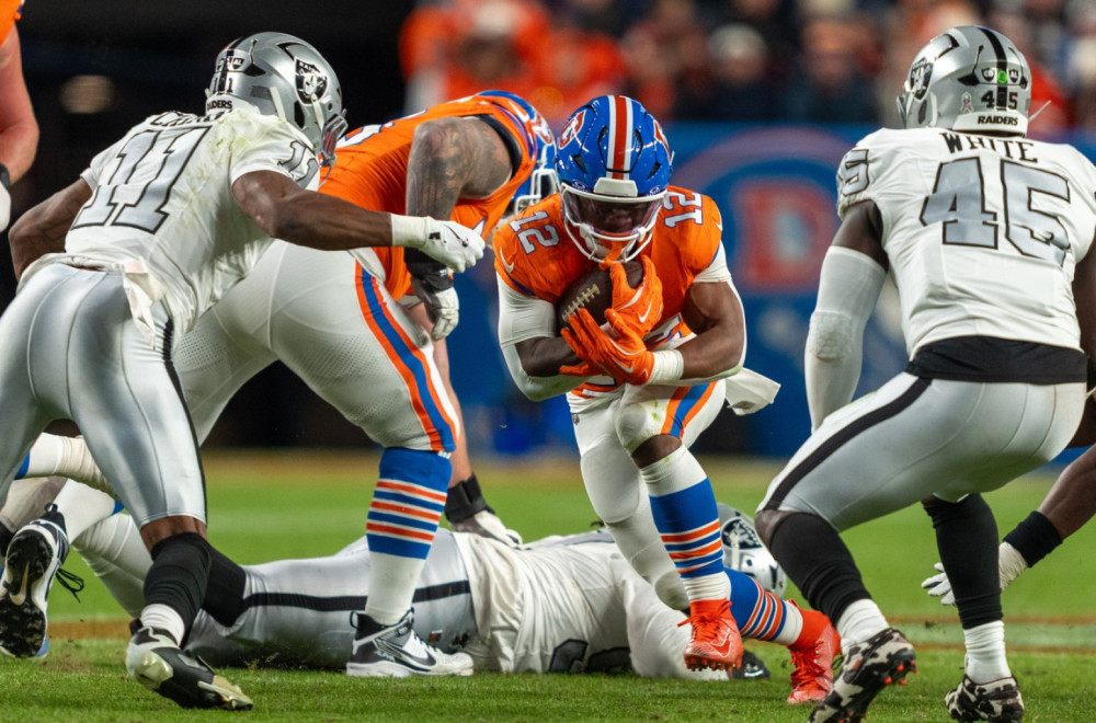 "Ružni" Denver predvodi ligu!