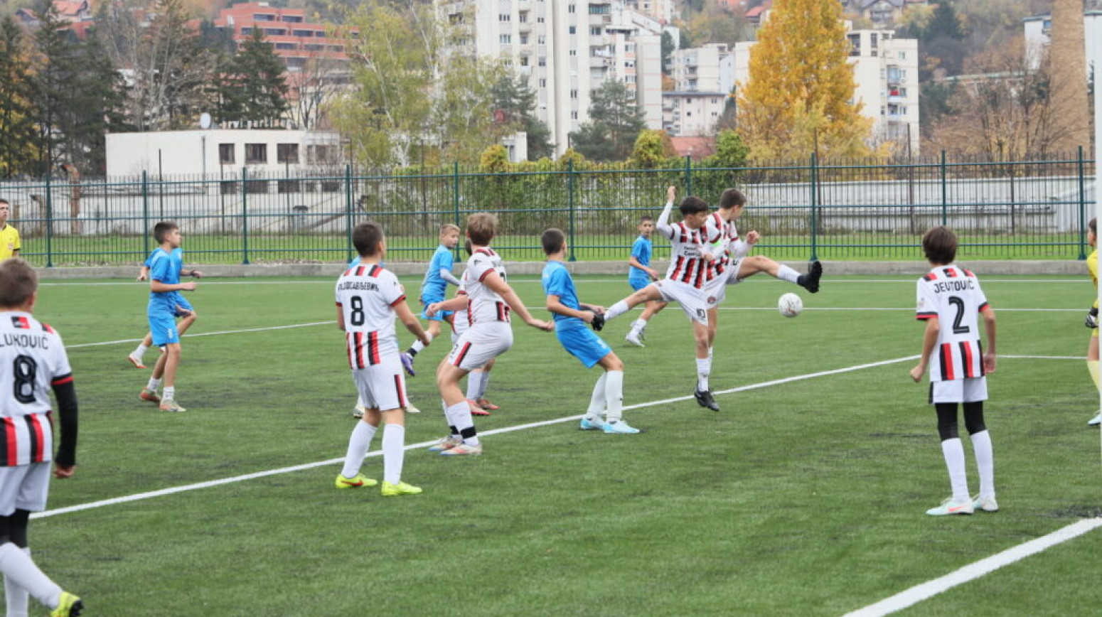 Reči bez dela ne vrede ništa – FSRZS otvorio nov teren sa veštačkom travom FOTO
